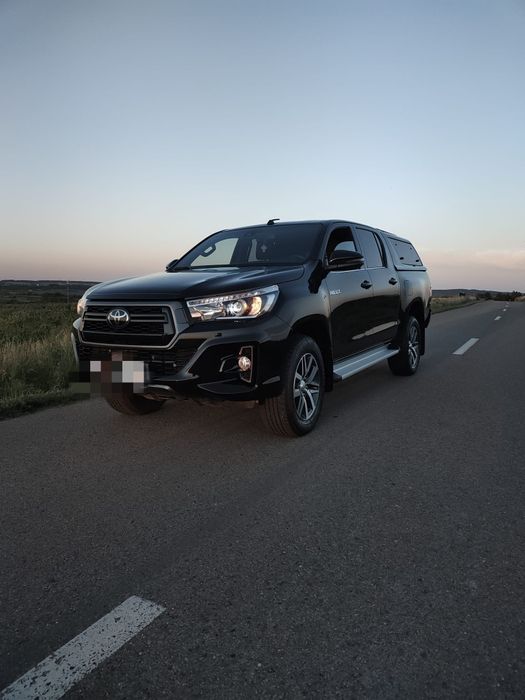 Proprietar, vând Toyota Hilux 2020 km reali 19550