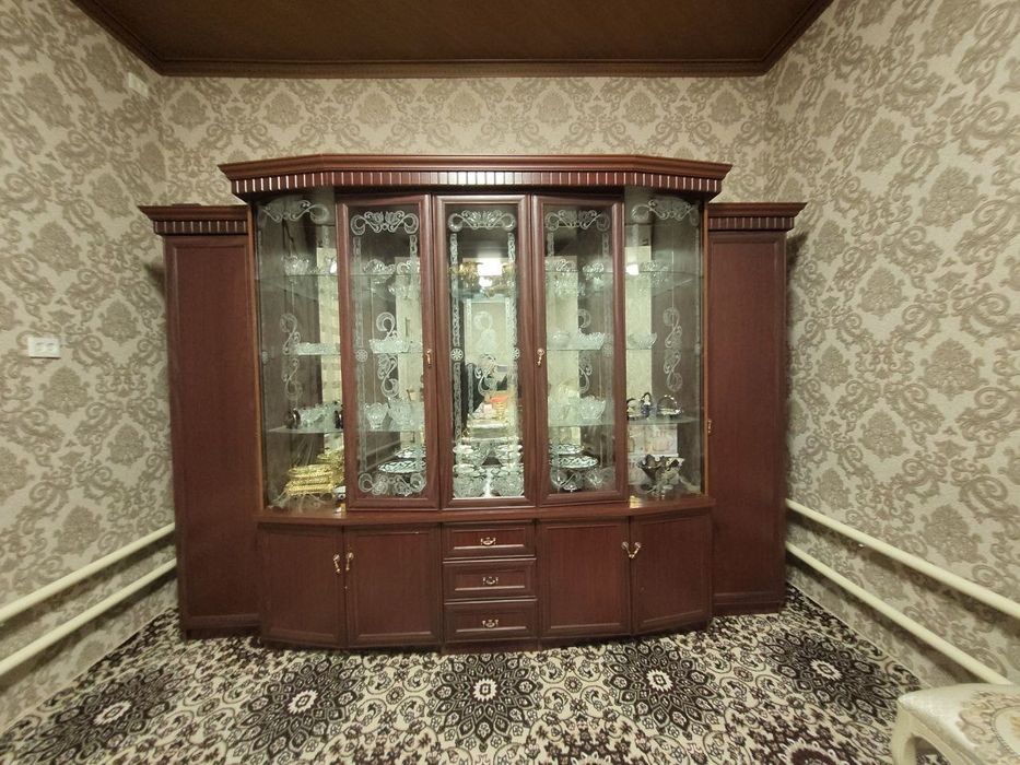 Mexmonxona uchun stenka