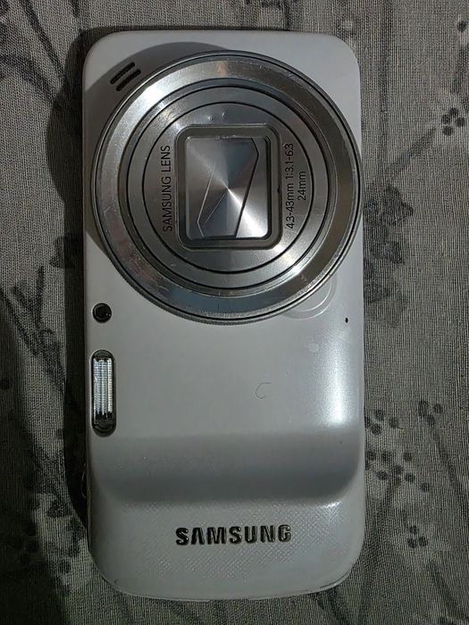 Samsung Galaxy s4 zoom