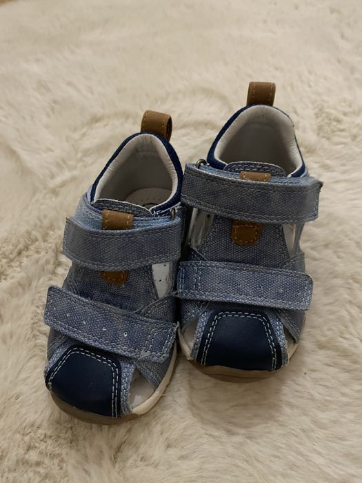 De vanzare adidasi , pantofiori bebe