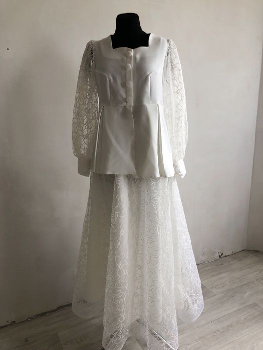 Продам шикарную белую двойку