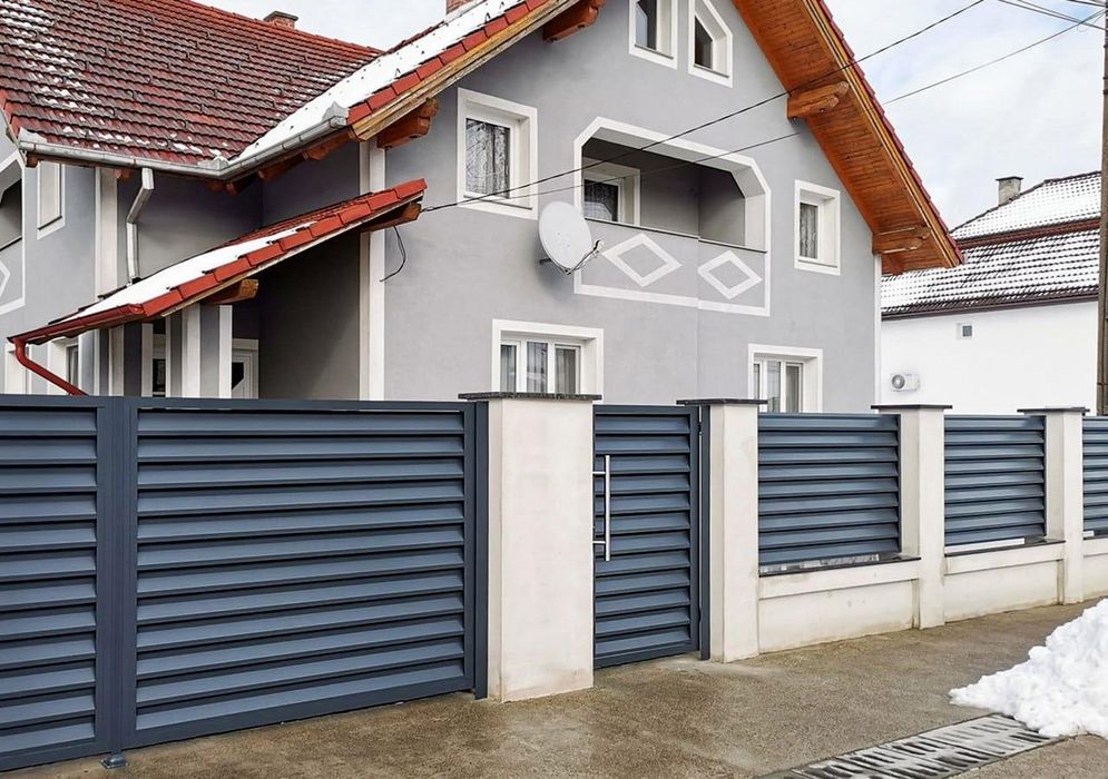 Garduri și porți stil jaluzele sipca metalica tablă cutata