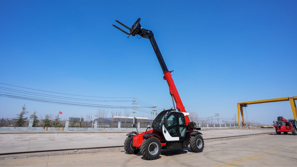 Телескопический погрузчик Bison TR-735