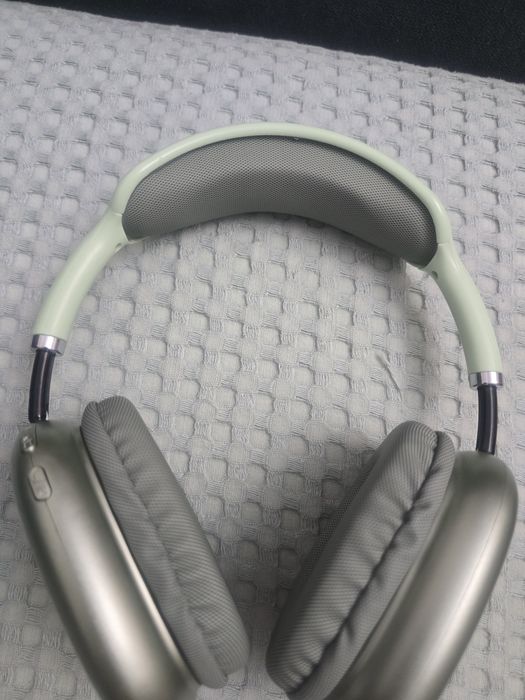 Продам наушники китайские