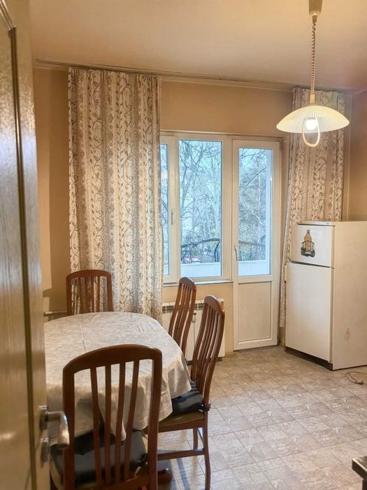 под наем -двустаен  р-н ВиК