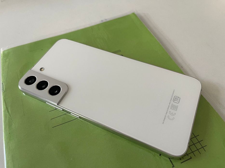 Обменяю samsung s22 plus