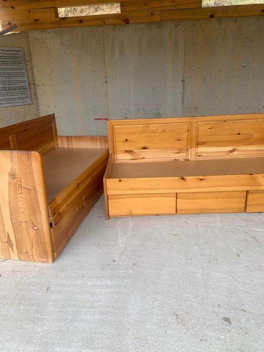 Единично легло от естествен материал - чам