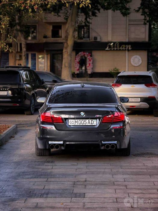 Продам Bmw M5 F10