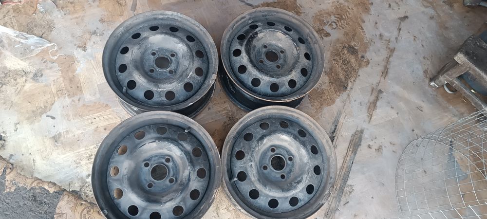 Продам комплект дисков R15 4*100