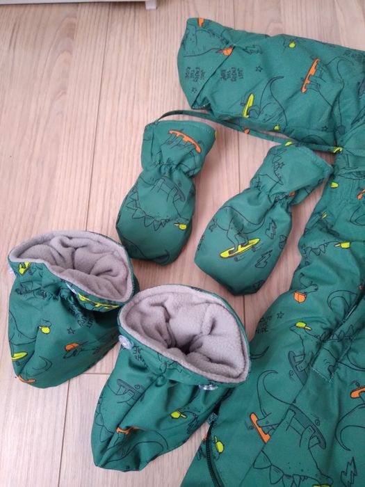 Продам комбинезон новый