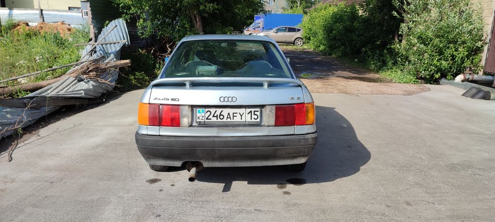 Продам Ауди 80 б3