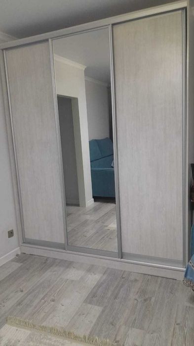 Шкаф-купе в отличном состоянии