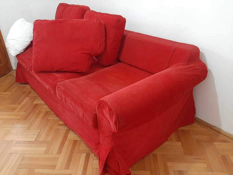 Canapea extensibila Ikea