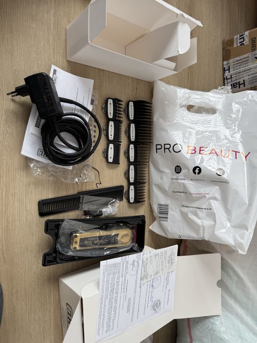 WAHL Pro Gold Titanium Magic Cilp