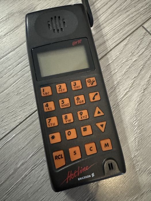 Telefon vechi Ericsson hotline EH97