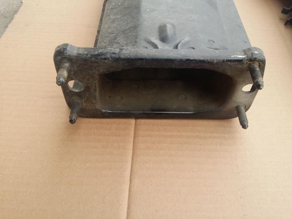 Рог греда за BMW X1 E84 ляв и десен