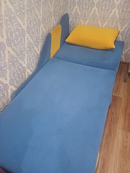 Продам детский диван