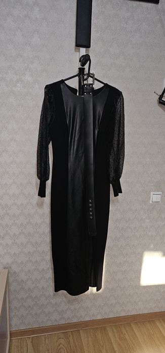 Распродажа новых платьев