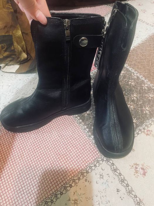 Продаются детские сапожки 31 размер