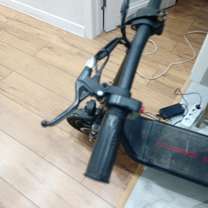 Электро самокат куго c1+