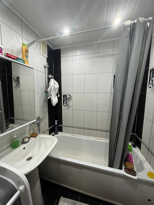 Продам 3-ком квартиру на Строителе