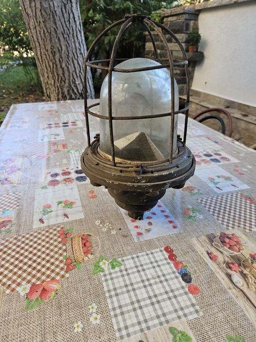 Осветително тяло.