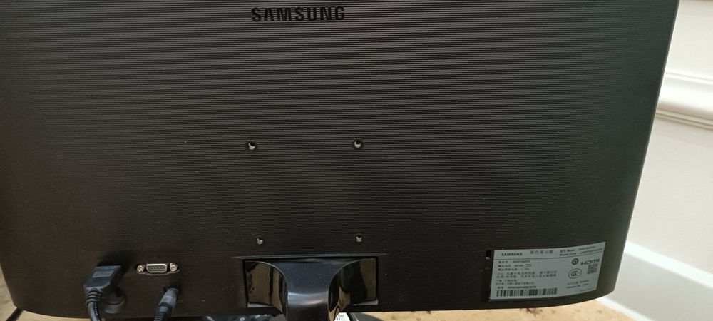 Kampyuter sotiladi  hamma narsasi bilan