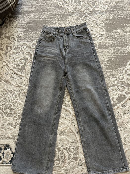 Прдам женские джинсы