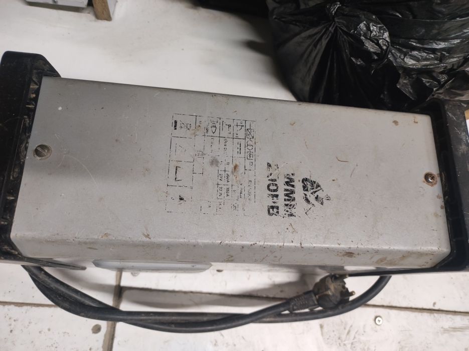 Сварка аппарат сотилади.Продается варочный апарат