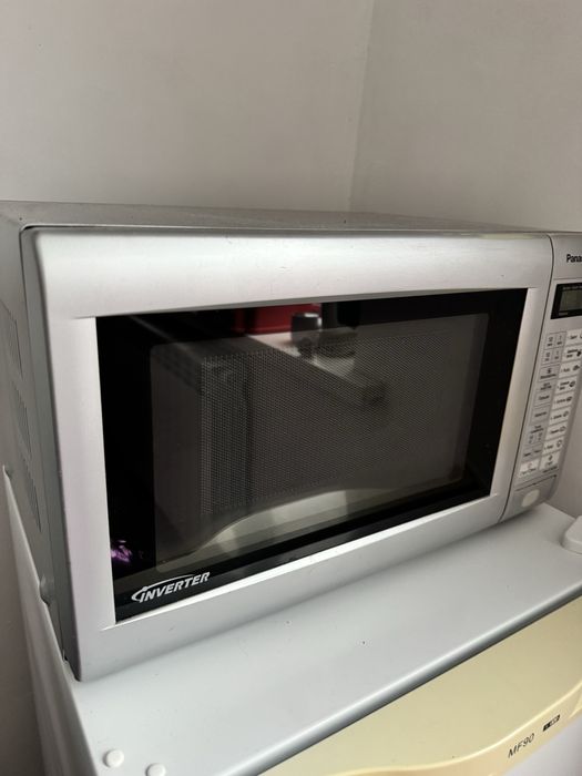 Продам микроволновку panasonic