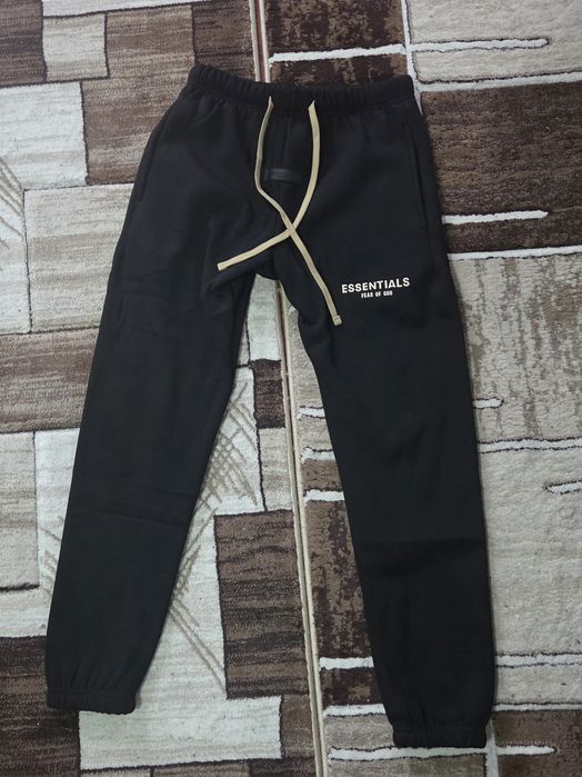 Compleu Essentials Fear Of God Colectie 2025