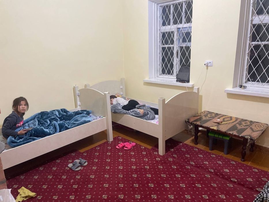 4 xonali xovli sotiladi