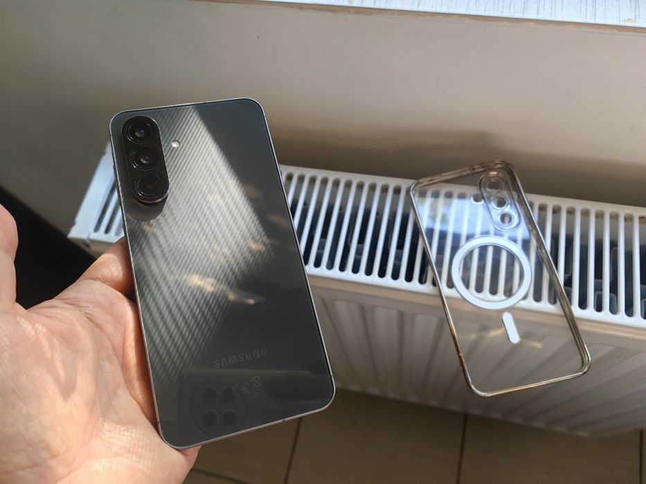 Samsung Galaxy A56 5G *Android 16* NOU * accept schimburi