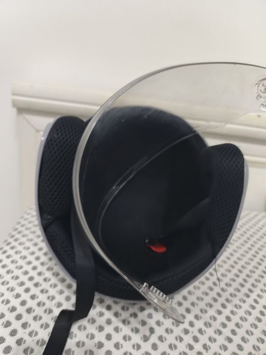 Casca scuter aproape nouă!