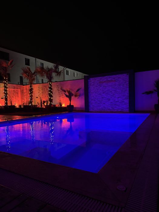 Vila de petrecere-Piscina-Casa de inchiriat-Majorate-Aniversari-Reveli