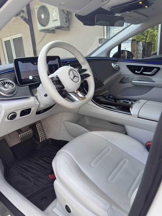 Mercedes Benz EQE 43 AMG