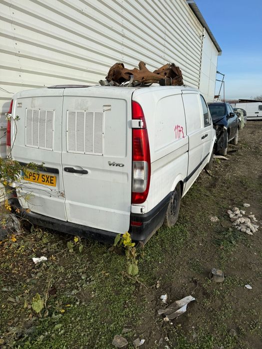 Dezmembrez Mercedes Vito 2.2cdi