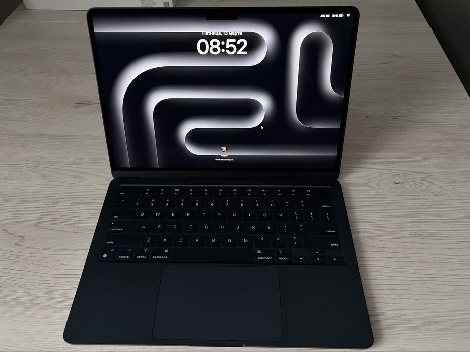 Macbook air13 m3 2024