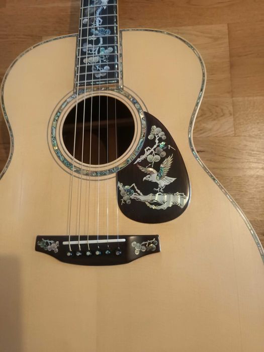 Невероятна лютиерска акустична китара - много рядка