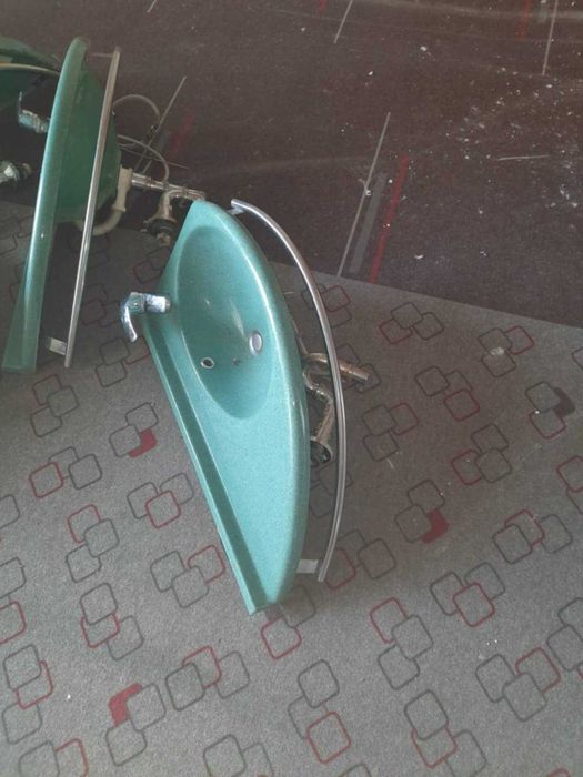 Vand chiuveta de baie, cu set complet, 400 Ron,la Oradea