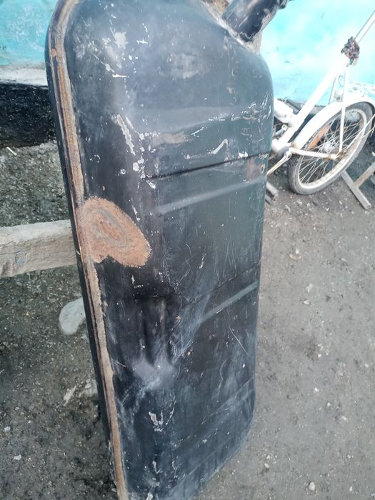 Продам топливный бак