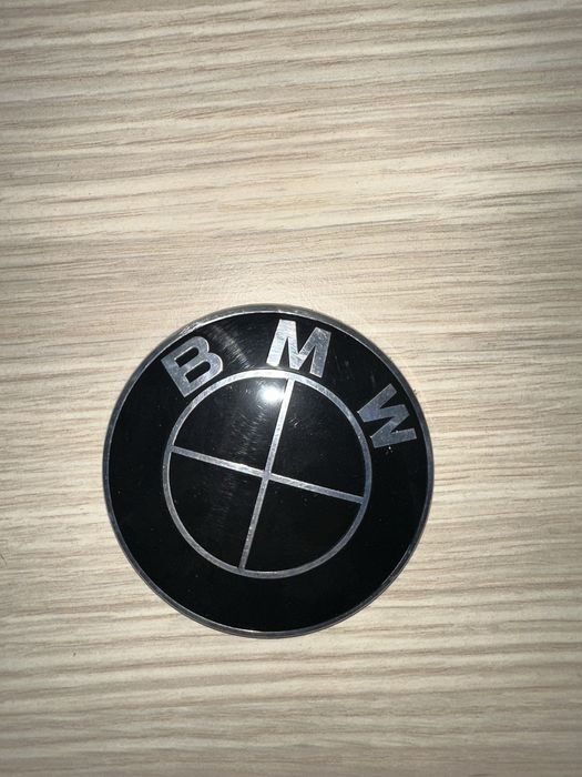Set embleme BMW black (82mm) pentru capota, portbagaj și volan