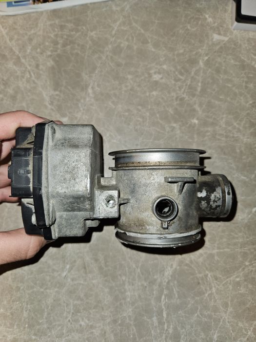 Дроселов клапан за рено меган 2 (2004 г)