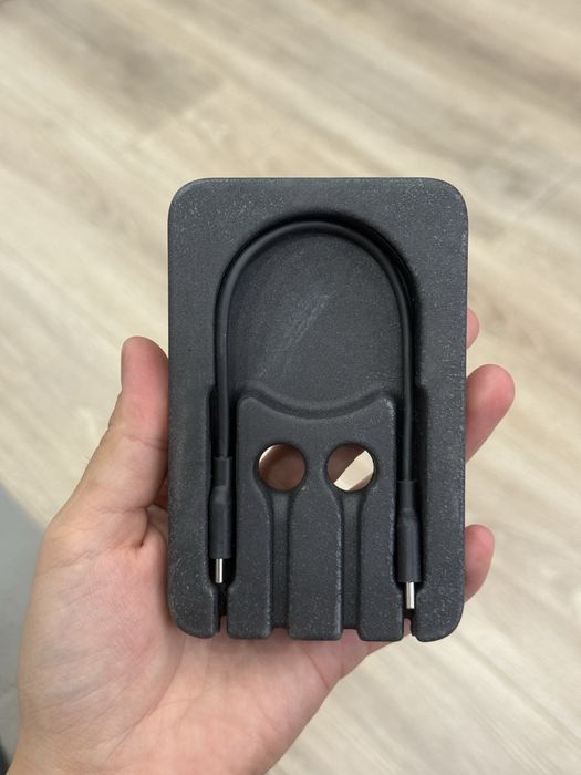 Beats Flex беспроводные наушники