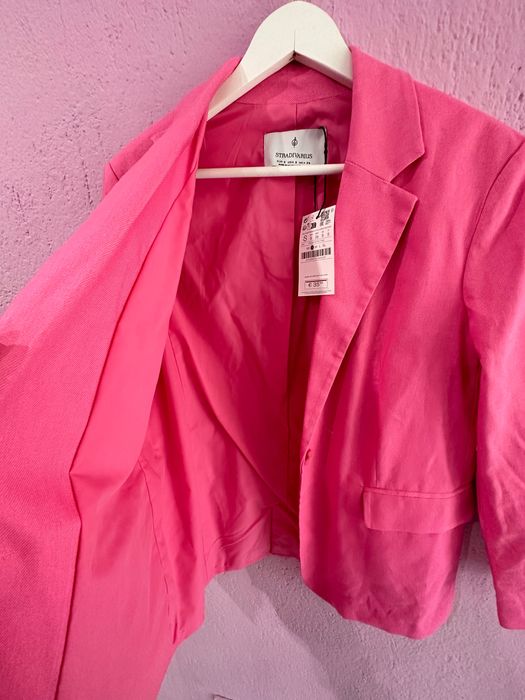 Ново Розово сако от Stradivarius размер S