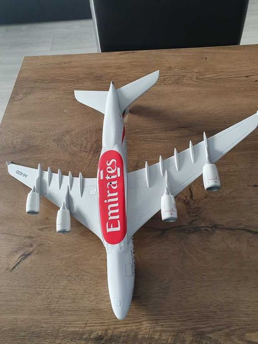Macheta uriașă de avion Emirates | Decoratie | Perfect pentru cadou