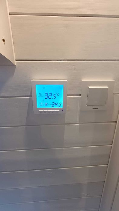 Tiny House - casuta pe roti, lemn masiv, construcție artizanală — 17 mp, complet mobilată, gata de iarnă.