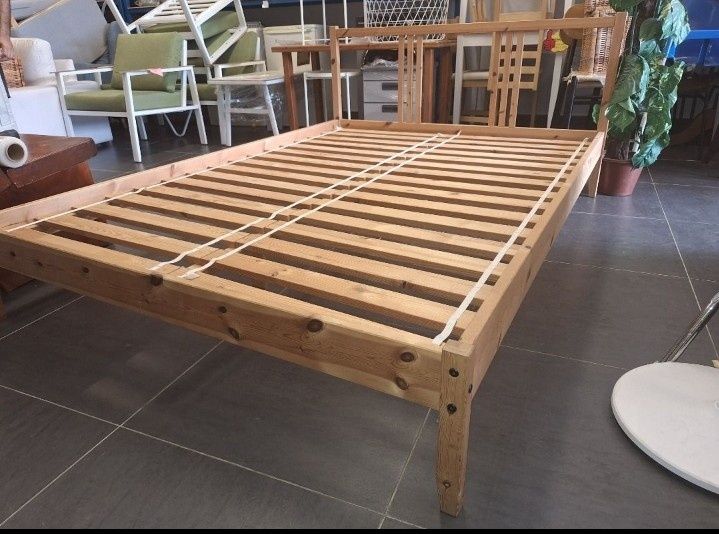 Продам кровать 200*140