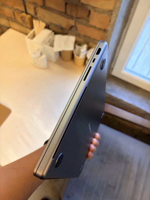 MacBook Pro M1 Pro, 16/512 gb
