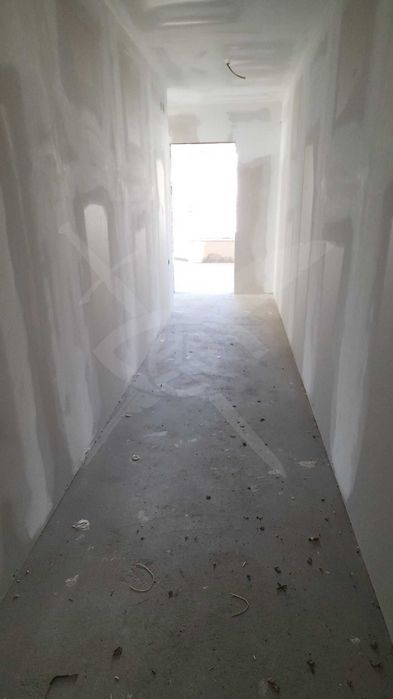 Продава се Двустаен апартамент в Варна, Победа - 84 кв.м за 1227 €/кв.м - Снимка #4